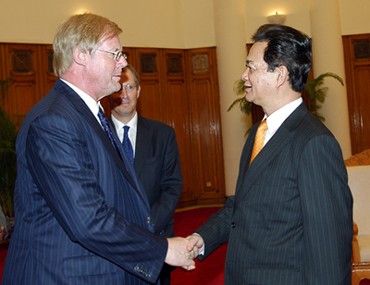 Vietnam, UK strengthen cooperation in finance, banking - ảnh 1